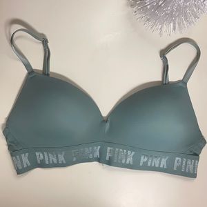 Victoria’s Secret PINK wireless push up bra 32c